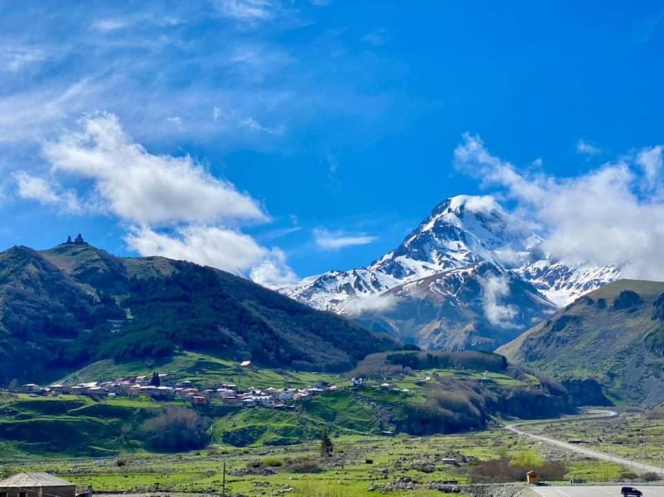 Kazbegi Inn Luaran gambar